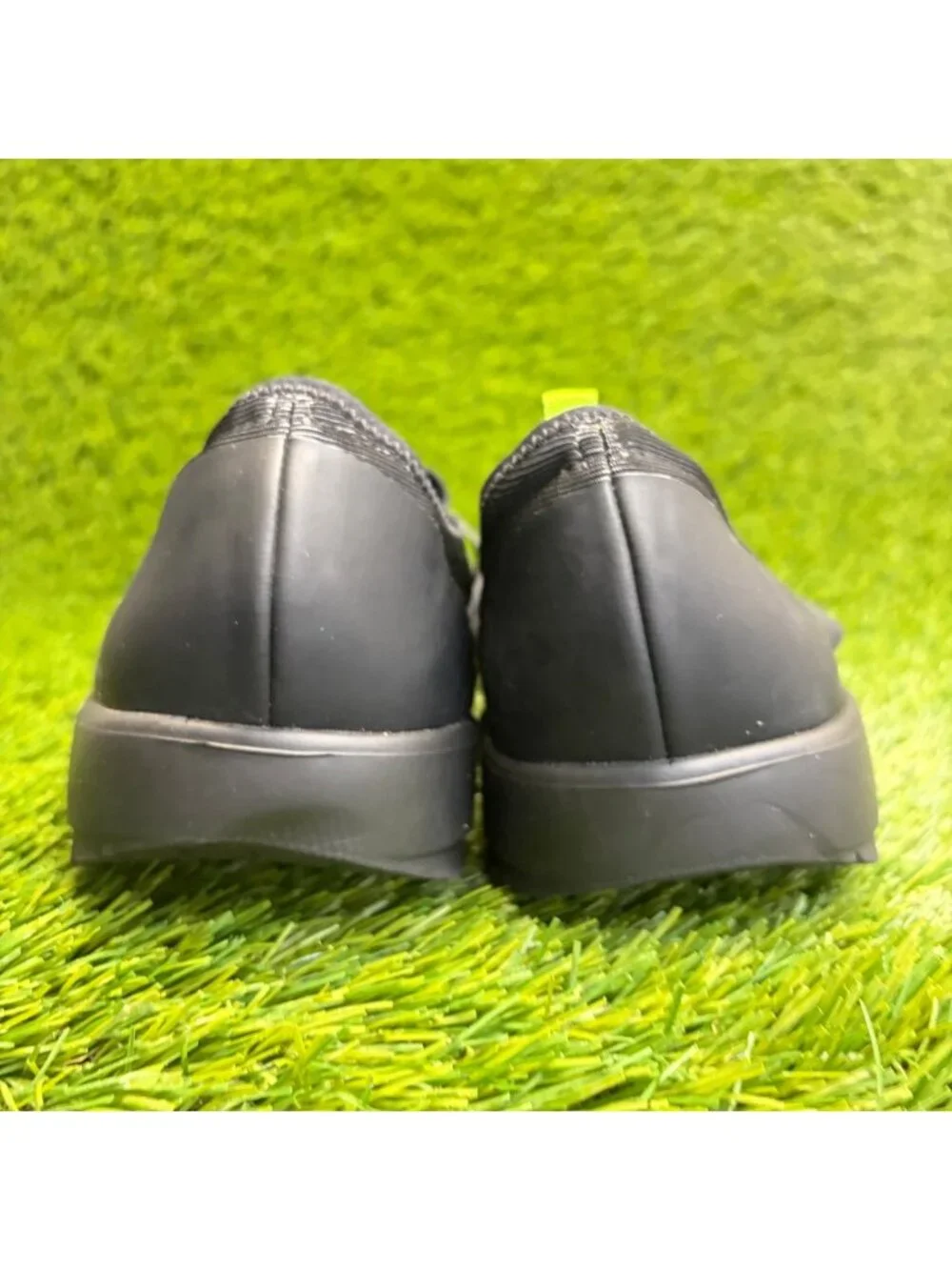OOFOS OOmg Fibre Low Mens Size 11.5 Black Casual Walking Slip On Recovery Shoes
